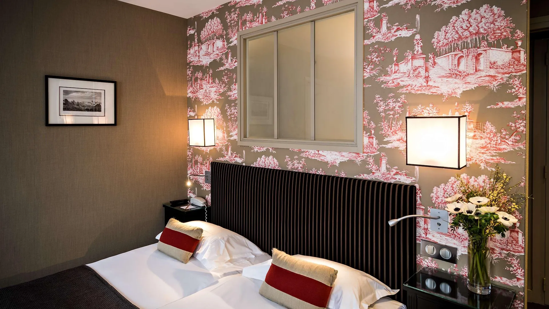 פריז Hotel Louison 4*,  צרפת